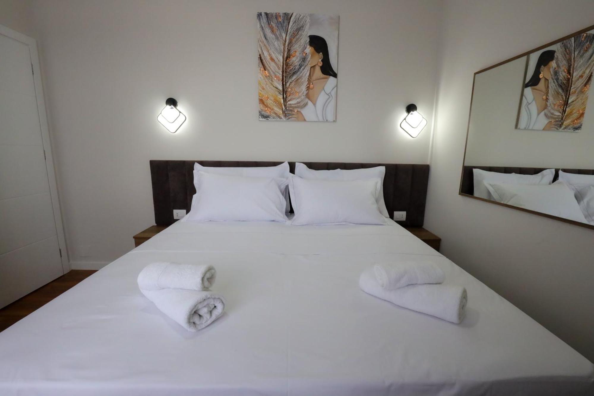 Elona'S Rooms Krujë Екстериор снимка