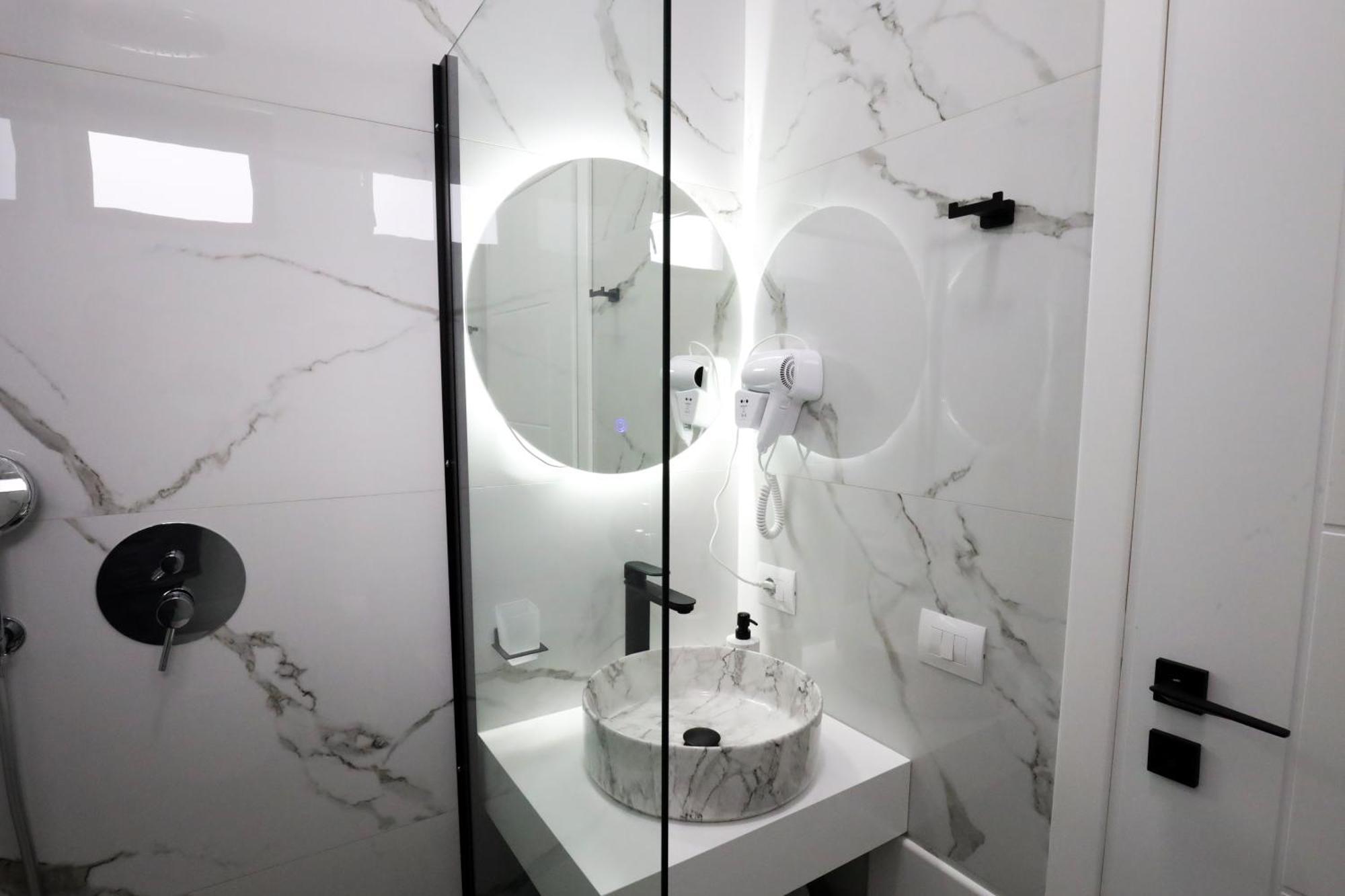 Elona'S Rooms Krujë Екстериор снимка